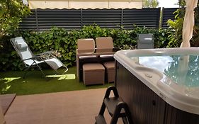 Salvia Apartment With Private Jacuzzi