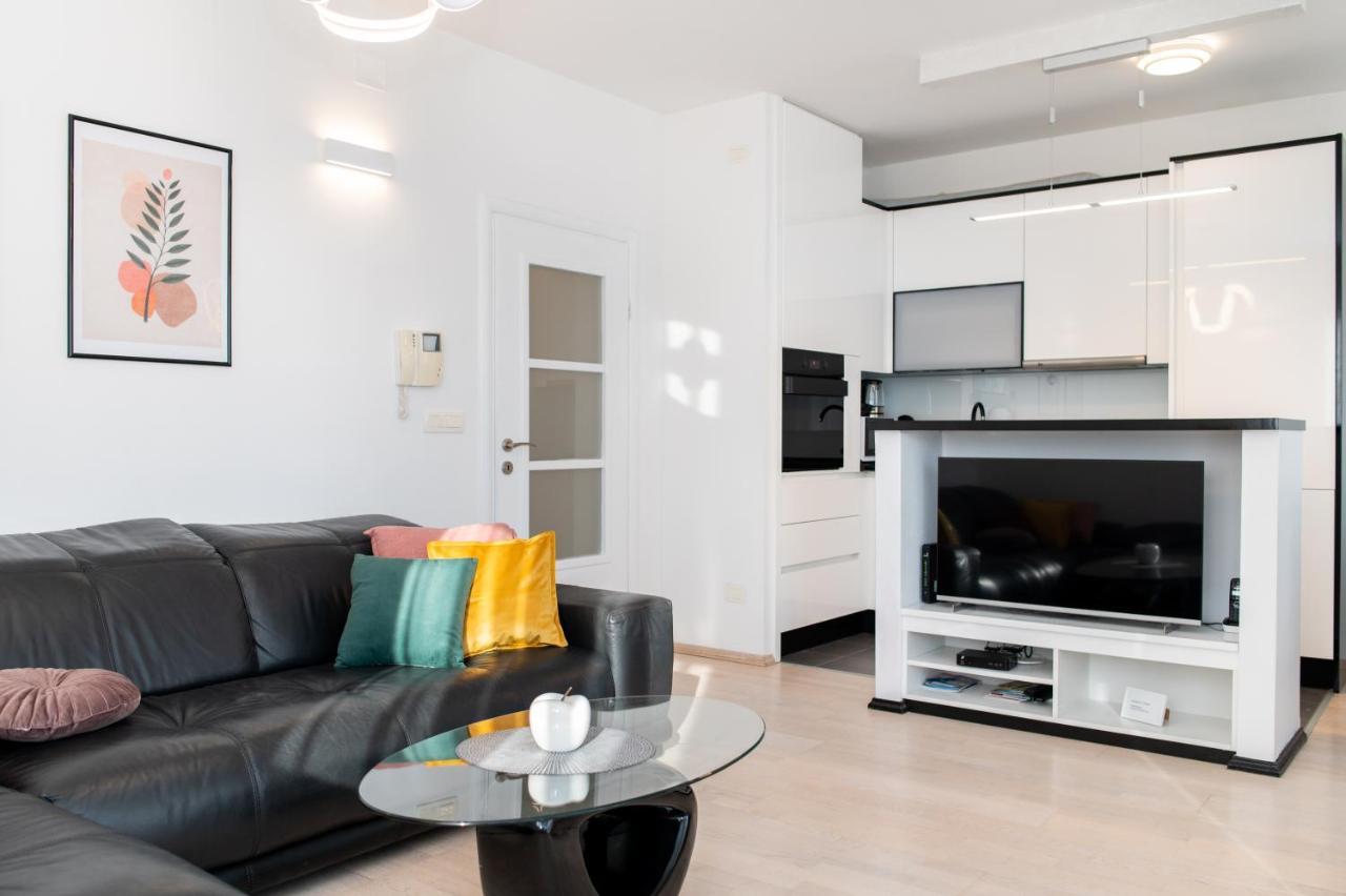 Salvia Apartment With Private Jacuzzi Split Exteriör bild