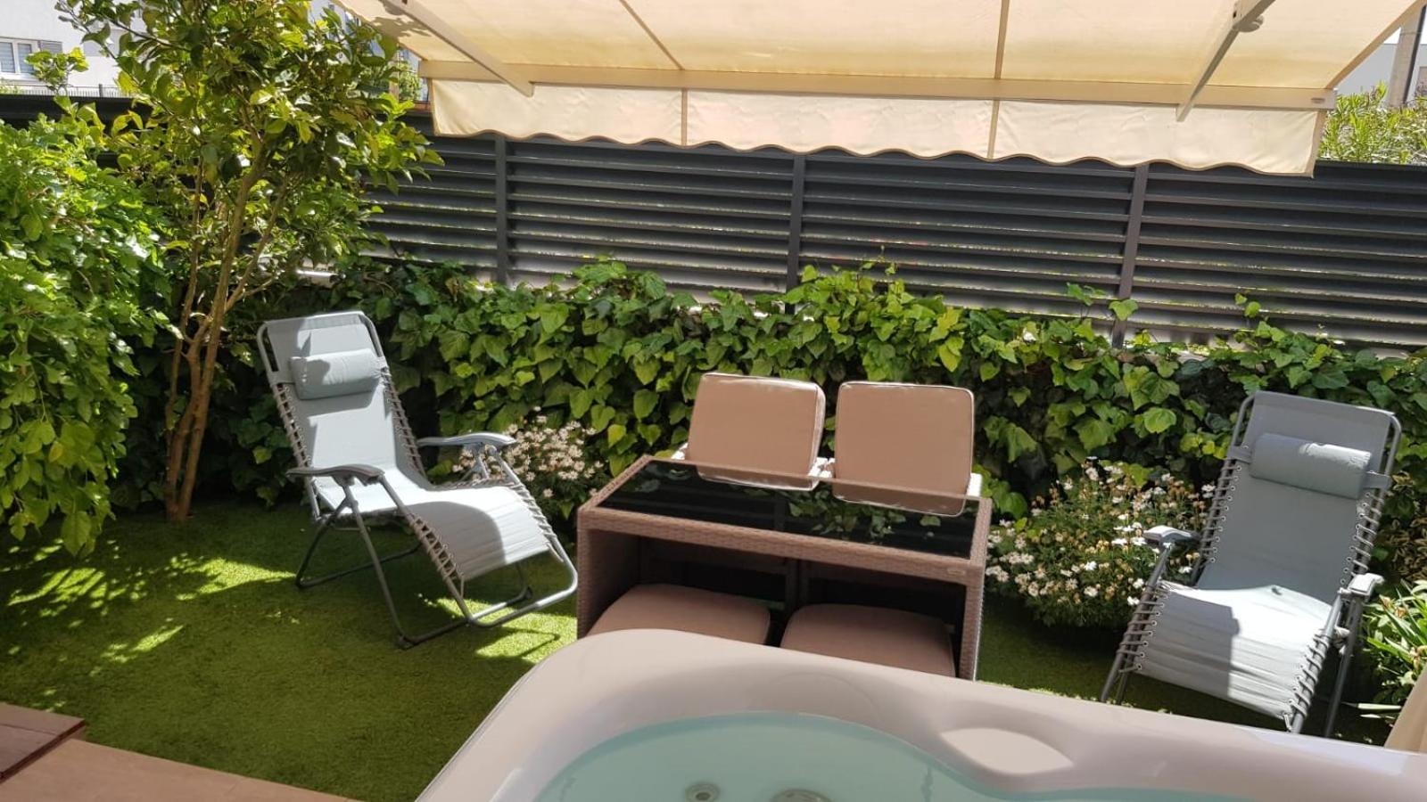Salvia Apartment With Private Jacuzzi Split Exteriör bild
