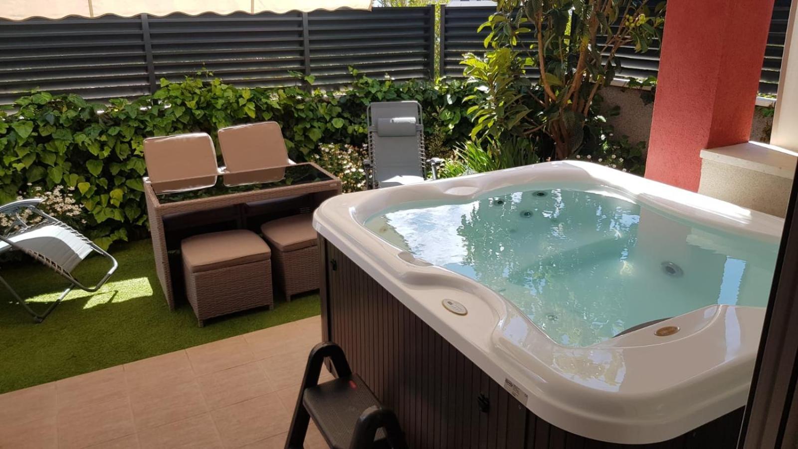 Salvia Apartment With Private Jacuzzi Split Exteriör bild